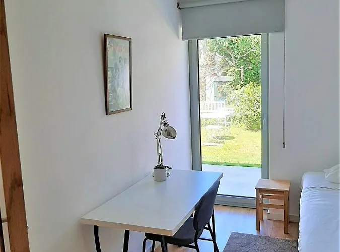 Casa Camelias Garden בית הארחה *