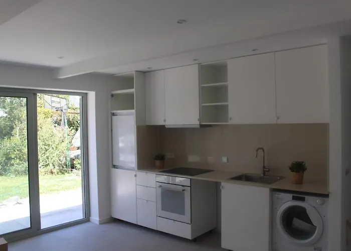 בית הארחה Casa Camelias Garden אבאירו